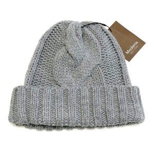 NWT Modena Chunky Knit Women's Beanie Gray
